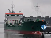 Kapal tanker minyak/bahan kimia kanggo didol