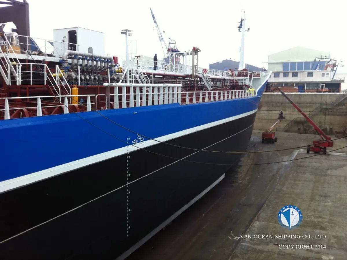 Kapal tanker minyak/bahan kimia kanggo didol