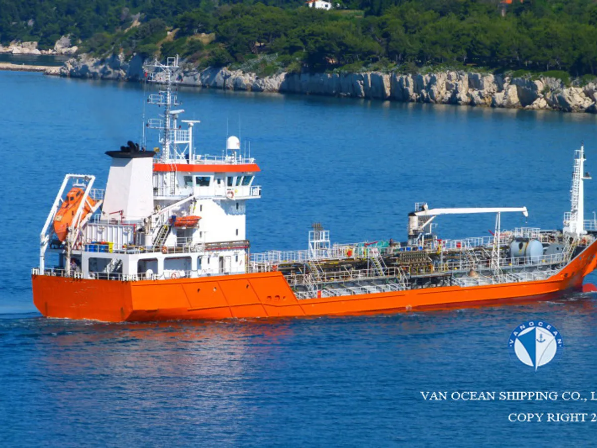 Kapal tanker minyak/bahan kimia kanggo didol