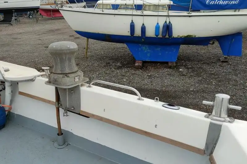 Kapal kerja kanggo didol
