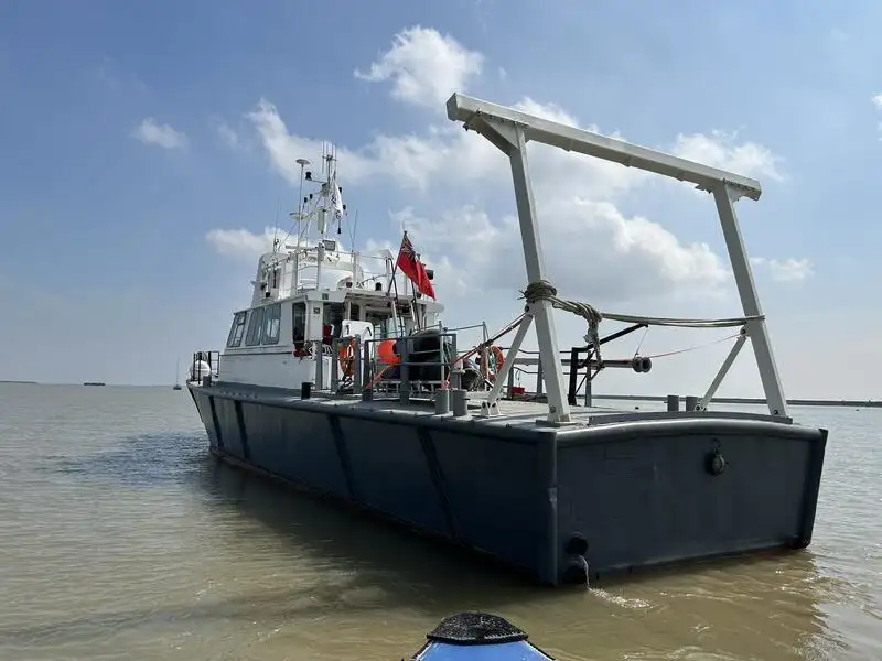Kapal survei kanggo didol
