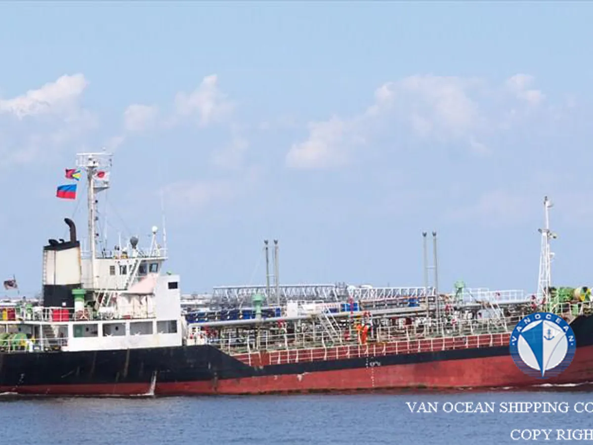 Kapal tanker minyak/bahan kimia kanggo didol