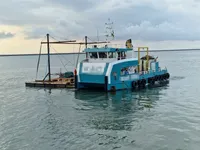 Kapal kerja kanggo didol