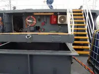 Kapal kerja kanggo didol