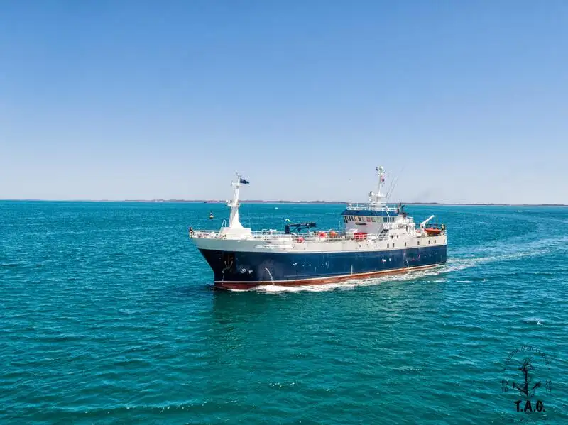 Kapal trawler kanggo didol