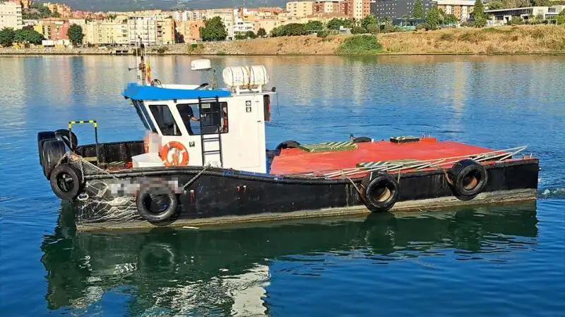 Kapal kerja kanggo didol