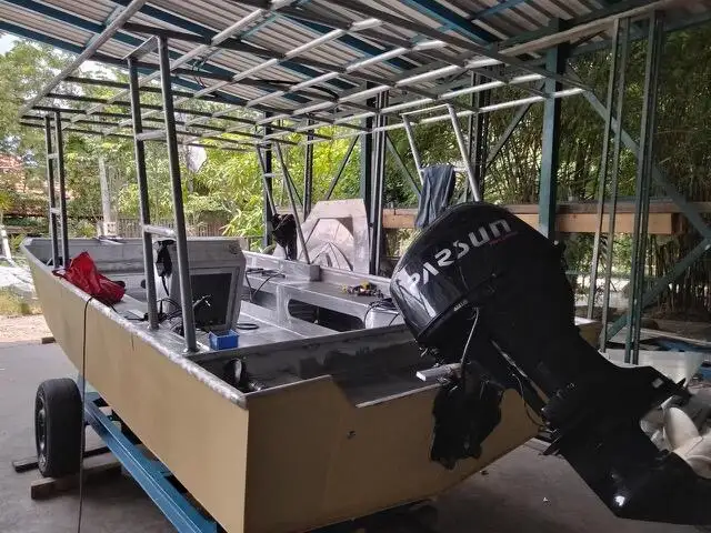 Kapal kerja kanggo didol