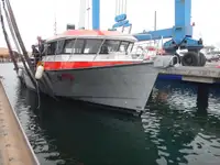 Kapal kerja kanggo didol