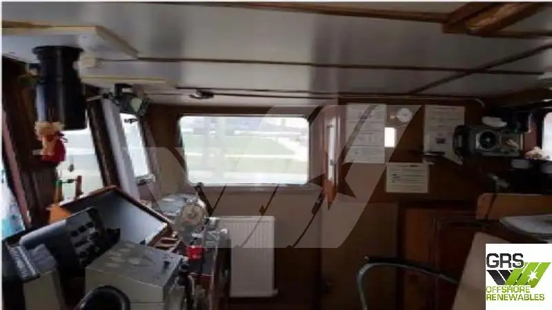 Kapal kerja kanggo didol