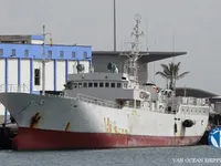 Kapal longliner kanggo didol
