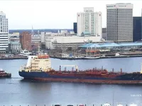 Kapal tanker minyak/bahan kimia kanggo didol