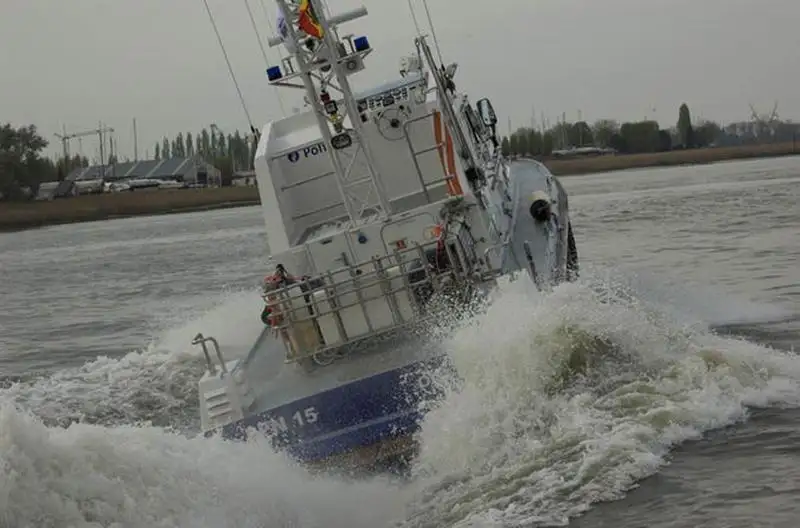 Kapal patroli kanggo didol