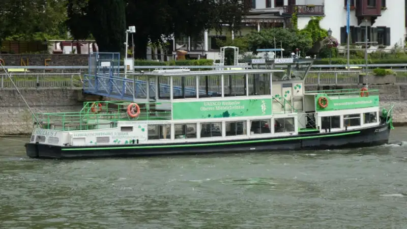 Kapal penumpang kanggo didol