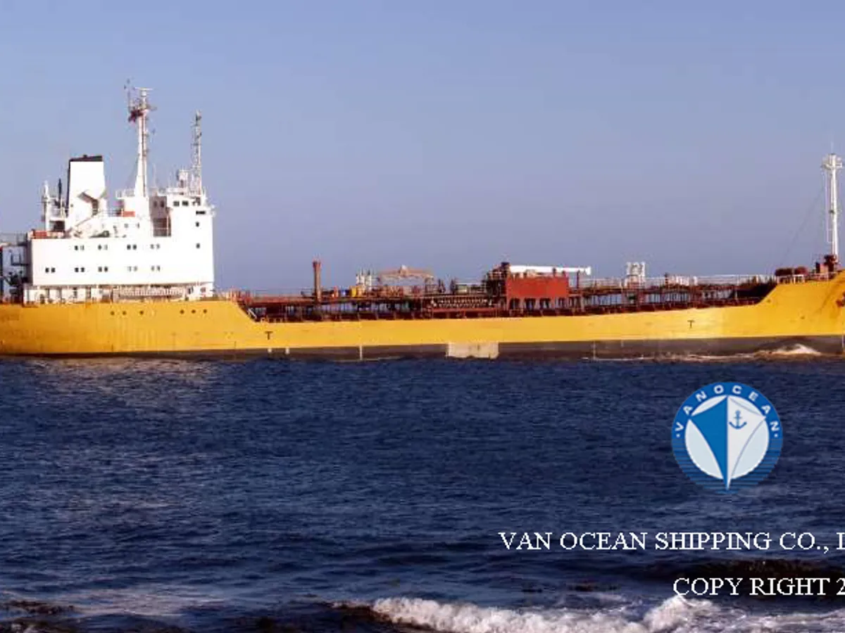 Kapal tanker minyak/bahan kimia kanggo didol