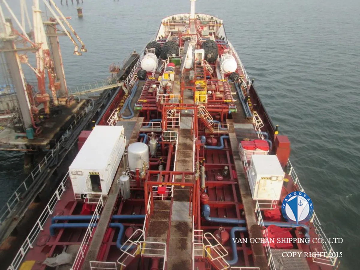 Kapal tanker minyak/bahan kimia kanggo didol