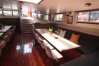 Hotel ngambang kanggo didol