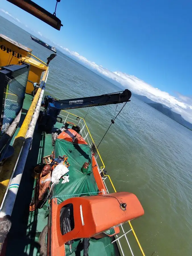 Kapal reefer kanggo didol