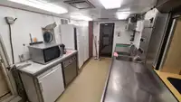 Kapal pasokan kanggo didol