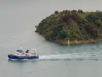 Katamaran kanggo didol