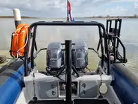 Kapal kontainer kanggo didol