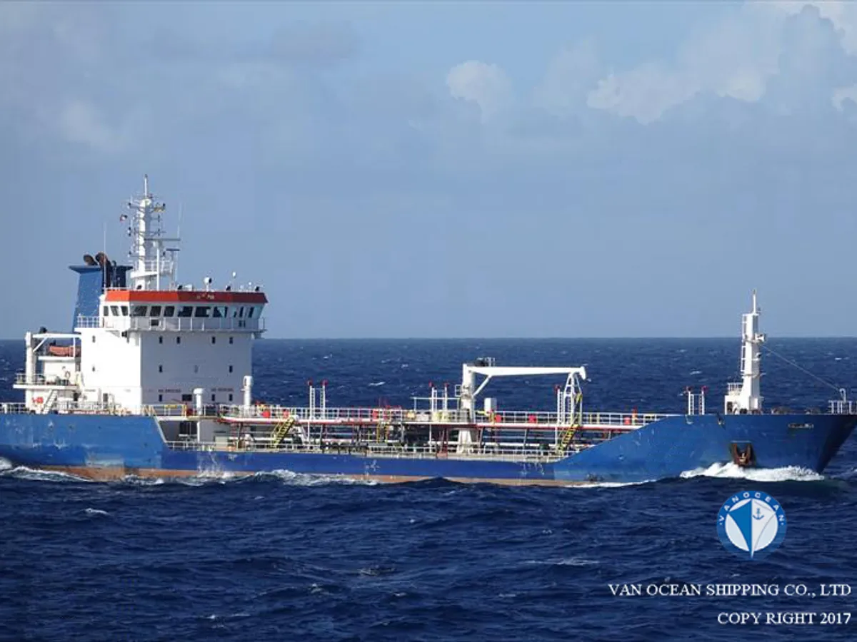 Kapal tanker minyak/bahan kimia kanggo didol