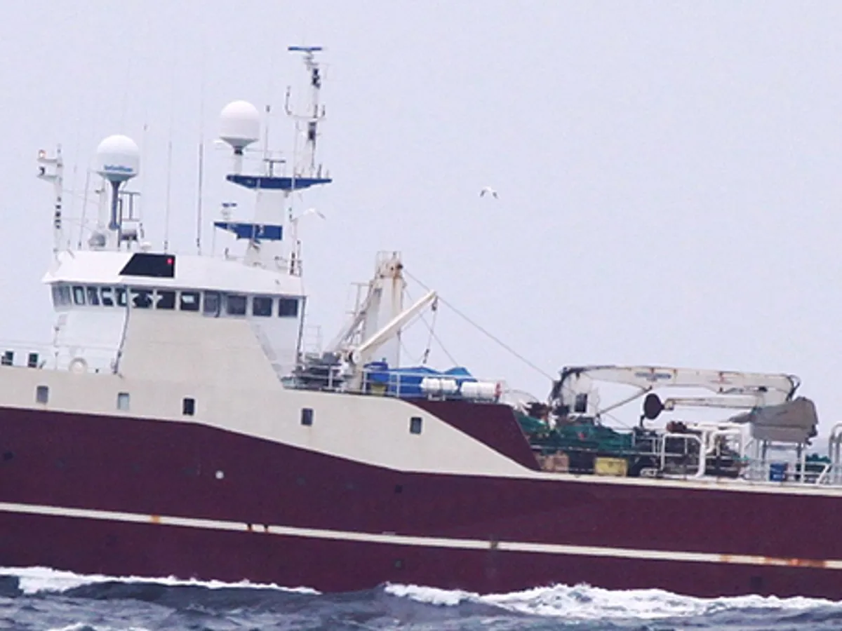 Kapal trawler kanggo didol