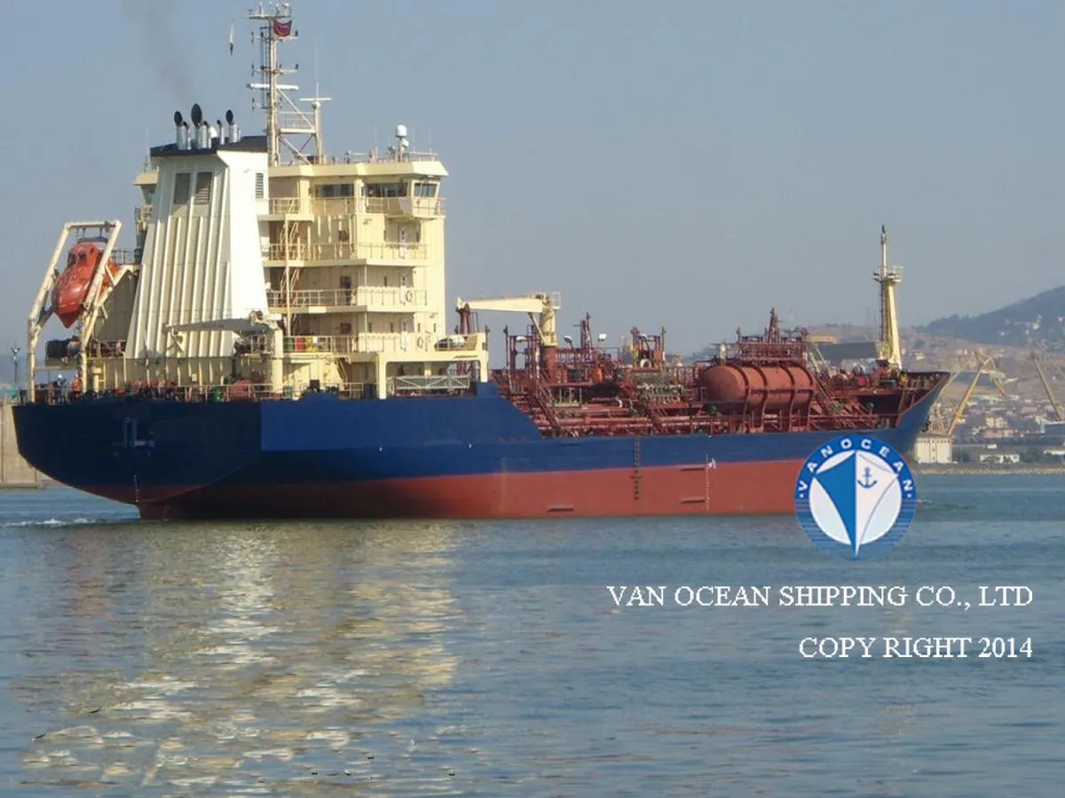 Kapal tanker minyak/bahan kimia kanggo didol