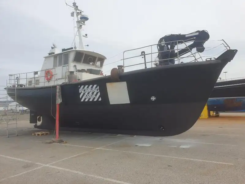 Kapal kerja kanggo didol