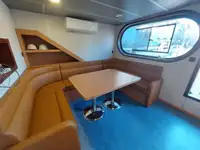 Kapal kerja kanggo didol
