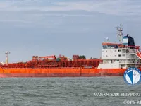 Kapal tanker minyak/bahan kimia kanggo didol