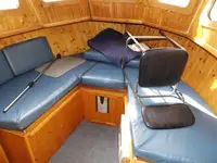 Kapal kerja kanggo didol