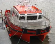 Katamaran kanggo didol