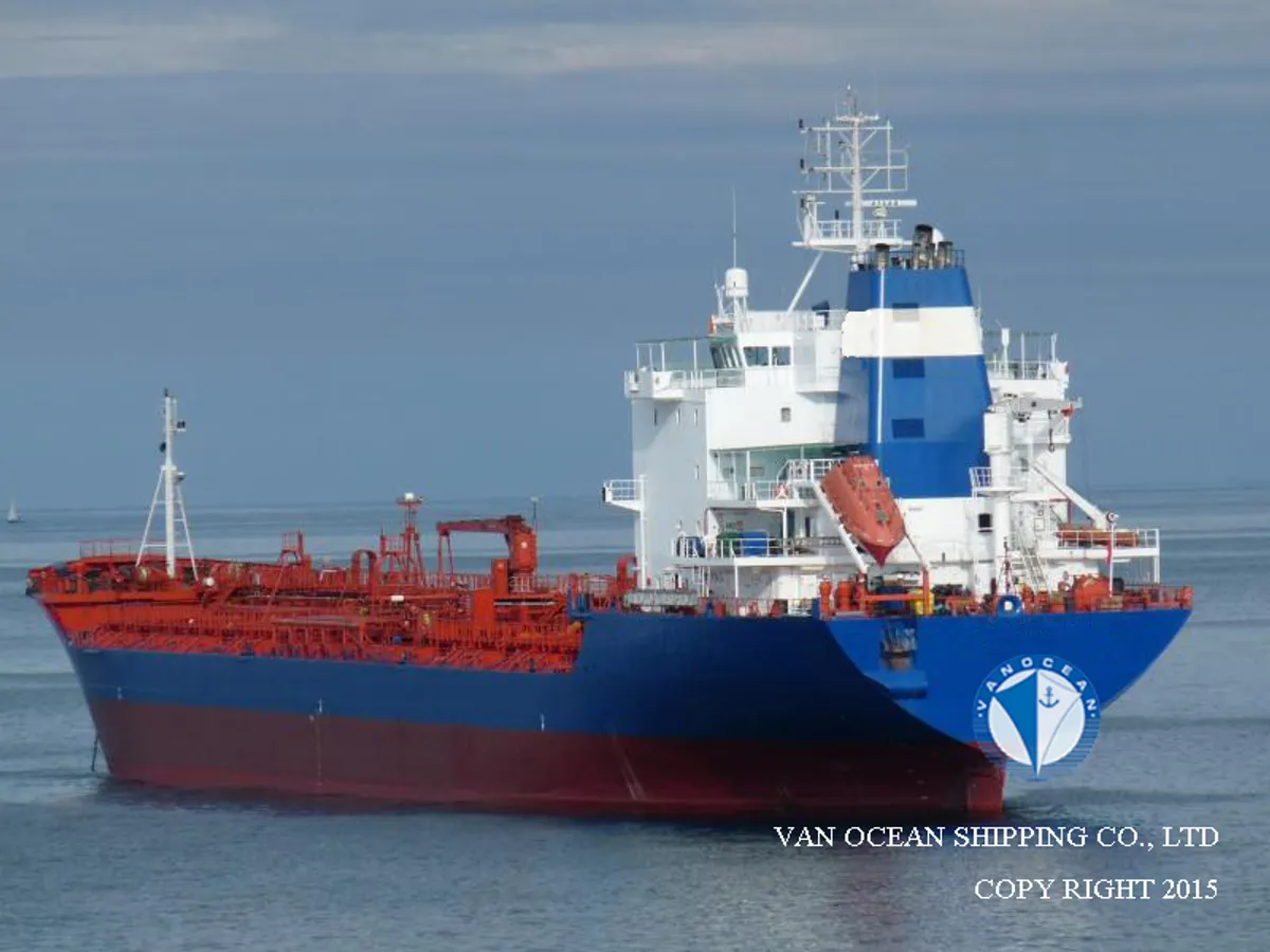 Kapal tanker minyak/bahan kimia kanggo didol