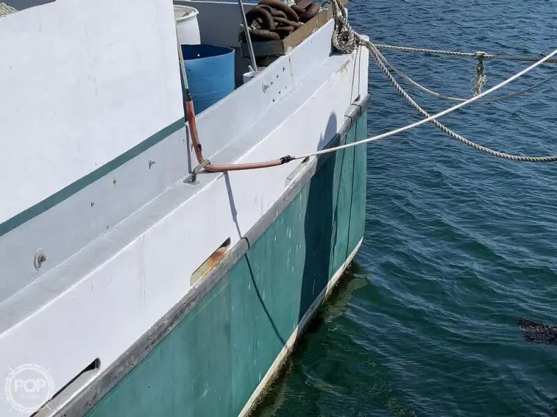 Kapal longliner kanggo didol