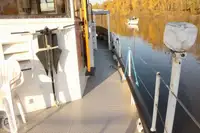 Kapal feri kanggo didol