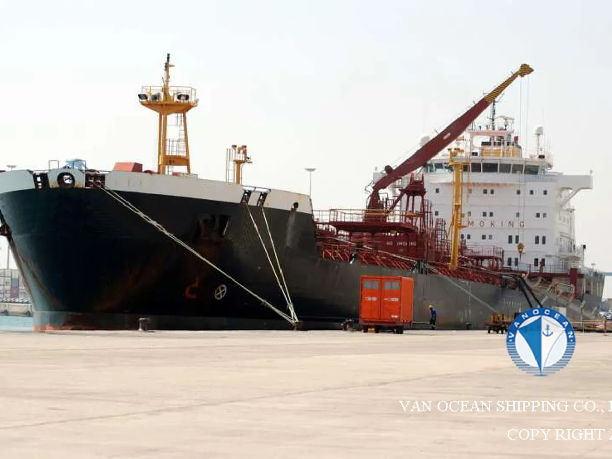 Kapal tanker minyak/bahan kimia kanggo didol