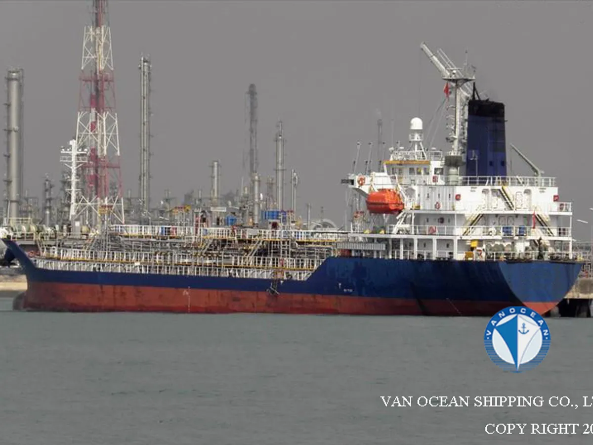 Kapal tanker minyak/bahan kimia kanggo didol