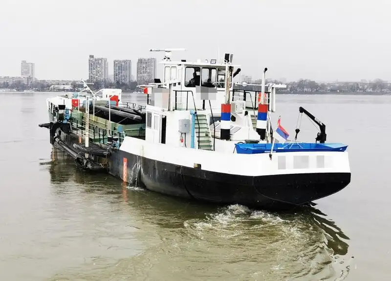 Kapal dredger kanggo didol