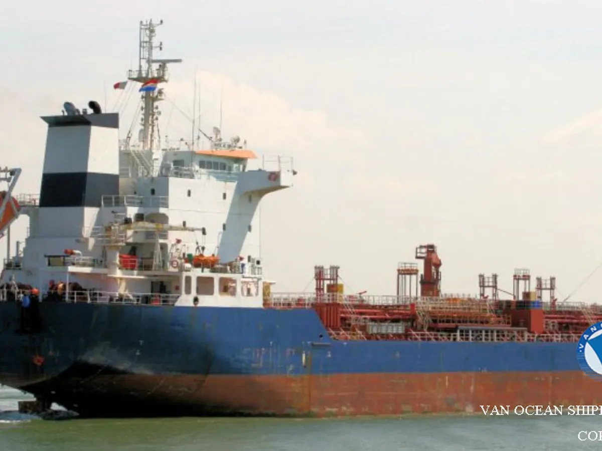 Kapal tanker minyak/bahan kimia kanggo didol