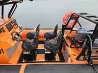Kapal kontainer kanggo didol