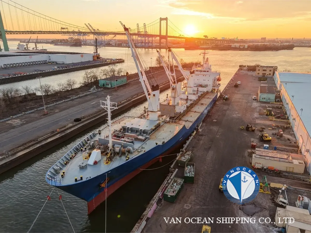 Kapal reefer kanggo didol