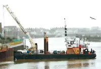 Kapal dredger kanggo didol