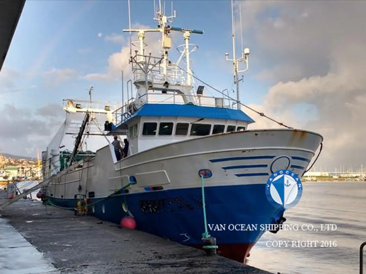 Kapal trawler kanggo didol