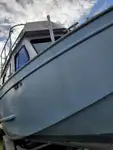 Kapal kerja kanggo didol