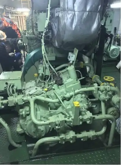 Kapal tanker minyak/bahan kimia kanggo didol