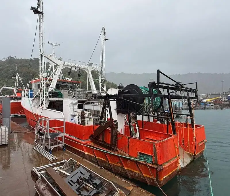 Kapal trawler kanggo didol