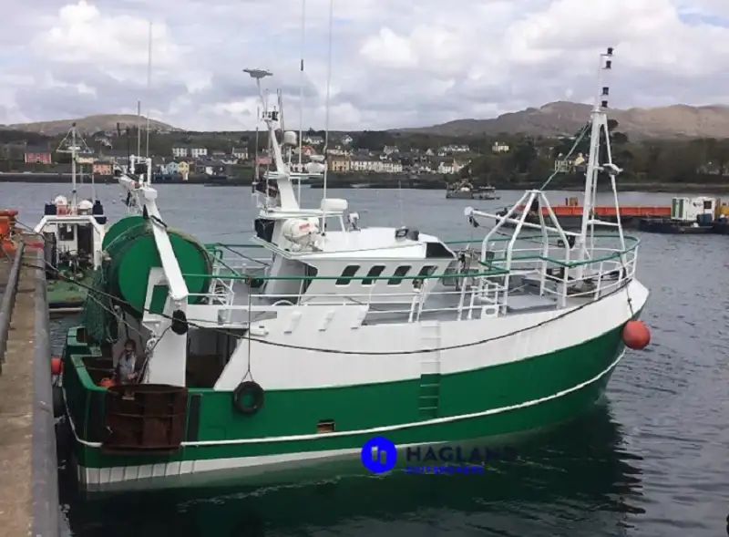 Kapal trawler kanggo didol