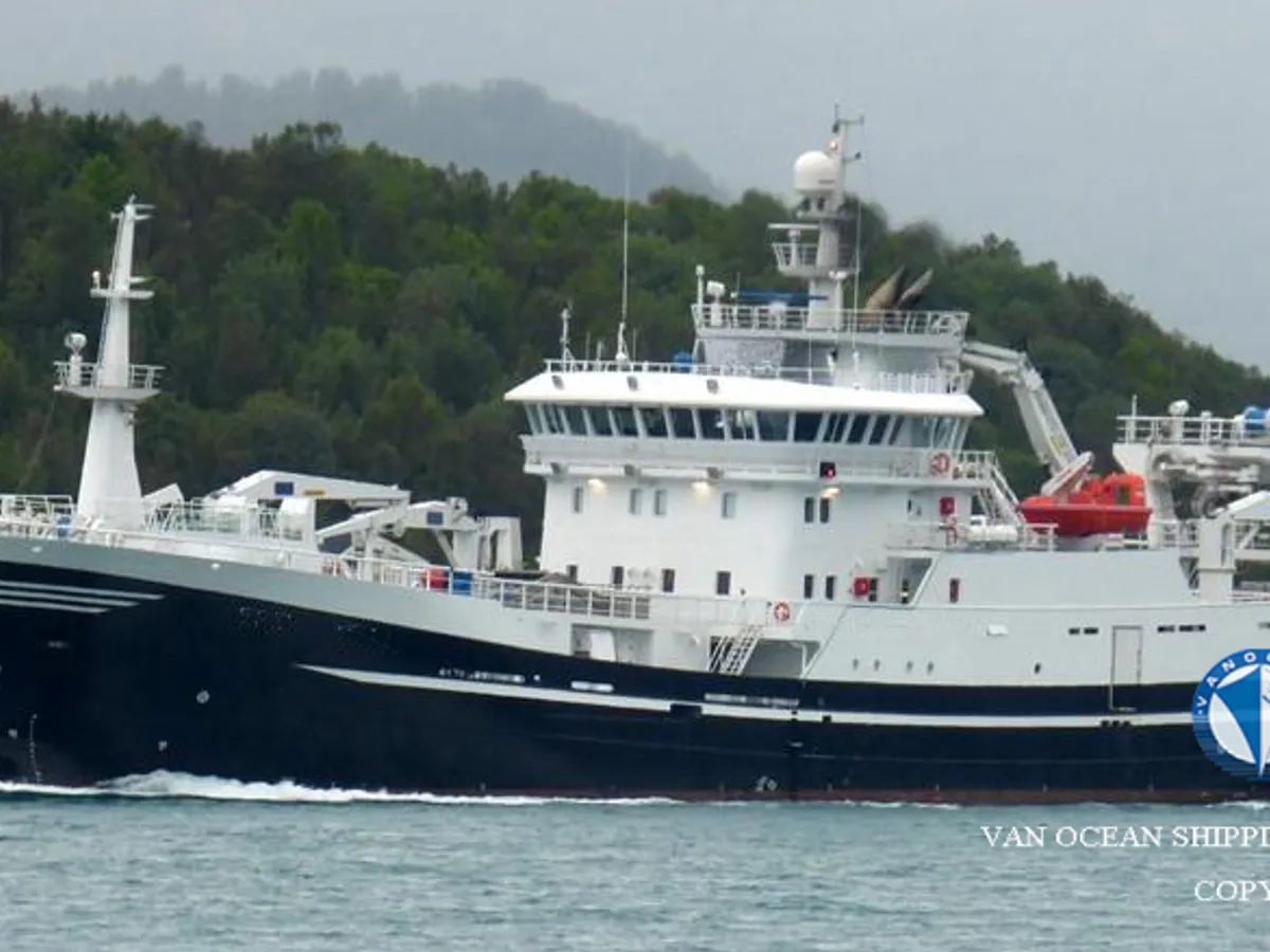 Kapal trawler kanggo didol