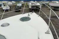 Kapal kerja kanggo didol