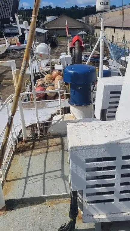 Kapal longliner kanggo didol